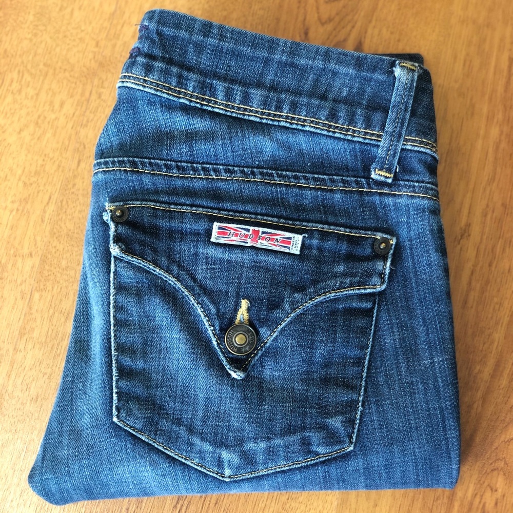 Dark wash Hudson jeans ❤️